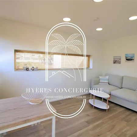 Apartmán Le Berriau-studio-clim/pk/wifi/plage Privee/hyeres *