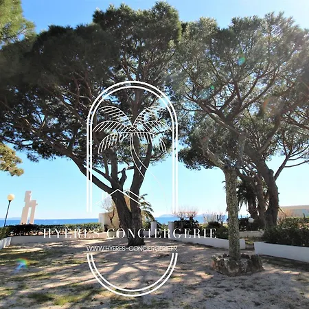 Le Berriau-studio-clim/pk/wifi/plage Privee/hyeres *